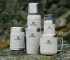 Kubek termiczny Stanley 350 ml TRIGGER ACTION TRAVEL MUG